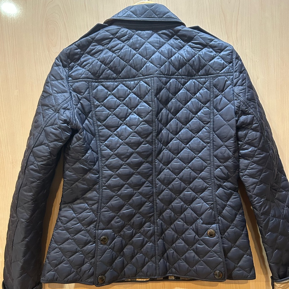 Like New Authentic Burberry Jacket!!! - image 7